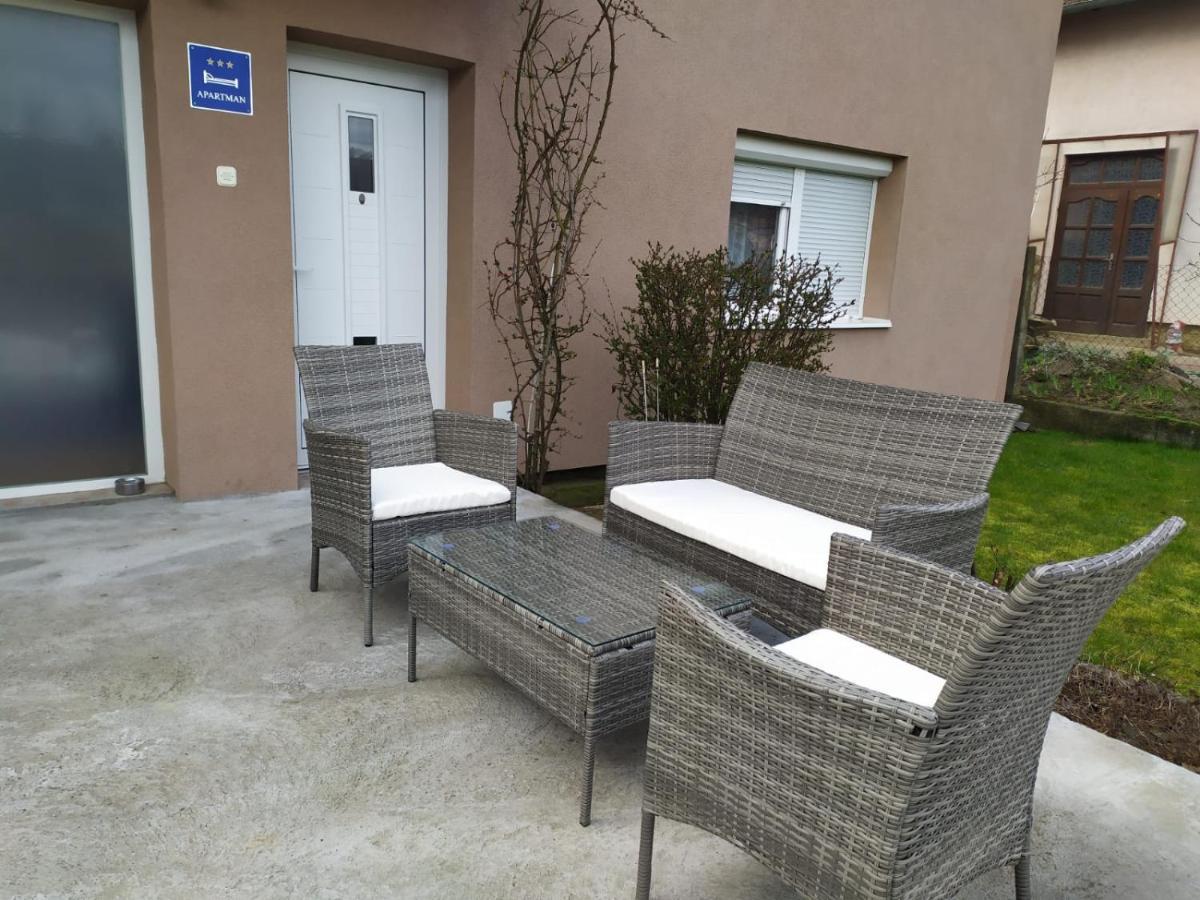Apartman Hd Dakovo Exterior photo